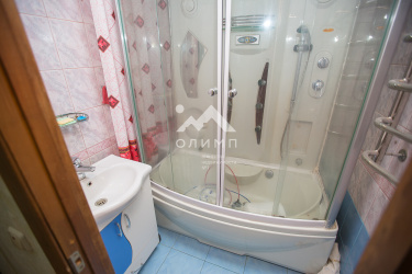 Россия, Ярославль, жилой район Липовая Гора, 1-я Тормозная улица, 54к2