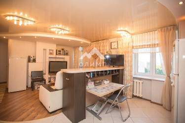 Россия, Ярославль, улица Лескова, 28к2 3826618620