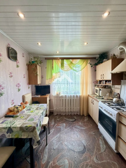 Россия, Ярославская область, Тутаев, Комсомольская улица, 69