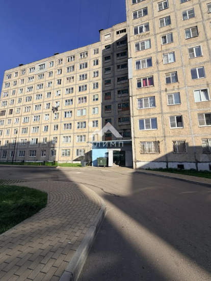 Россия, Ярославская область, Тутаев, проспект 50-летия Победы, 25