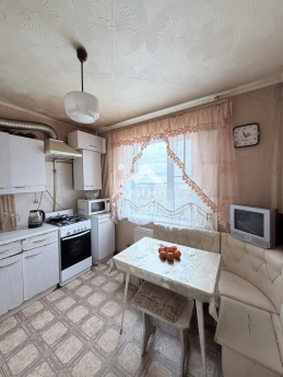 Россия, Ярославская область, Тутаев, Советская улица, 26