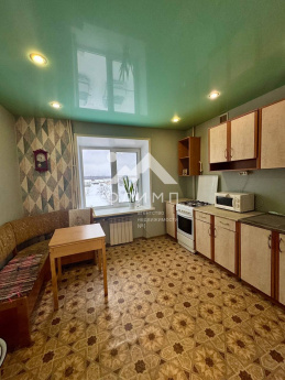 Россия, Ярославская область, Тутаевский муниципальный округ, деревня Столбищи, Центральная улица, 14