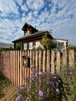 Россия, Ярославская область, Тутаевский муниципальный округ, деревня Емишево, Староемишевская улица, 13 4438299728