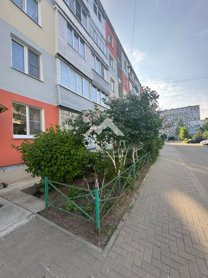 Россия, Ярославская область, Тутаев, Советская улица, 35 3713857199