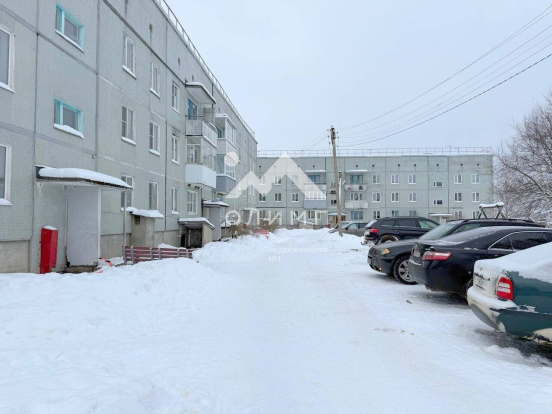 Россия, Вологодская область, Сокольский муниципальный округ, деревня Марковское, Центральная улица, 5