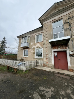 Россия, Ярославская область, Тутаевский муниципальный округ, рабочий посёлок Константиновский, улица Старостина, 1