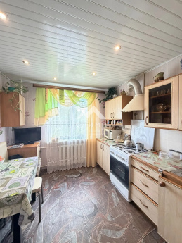 Россия, Ярославская область, Тутаев, Комсомольская улица, 69