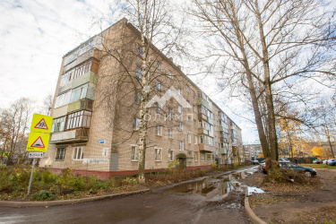 Россия, Ярославль, Северный жилой район, 1-й микрорайон, проезд Шавырина, 1 5282743213