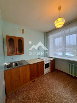 Россия, Ярославская область, Тутаевский муниципальный округ, деревня Столбищи, Центральная улица, 14