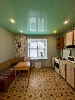 Россия, Ярославская область, Тутаевский муниципальный округ, деревня Столбищи, Центральная улица, 14