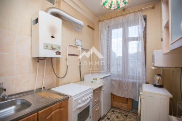 Россия, Ярославль, посёлок Парижская Коммуна, улица Коммунаров, 2к3