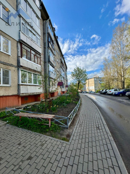 Ярославская обл, г Тутаев, ул Комсомольская, 64 14267