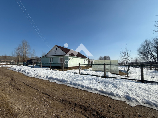 Россия, Вологодская область, Харовский муниципальный округ, деревня Денисовская